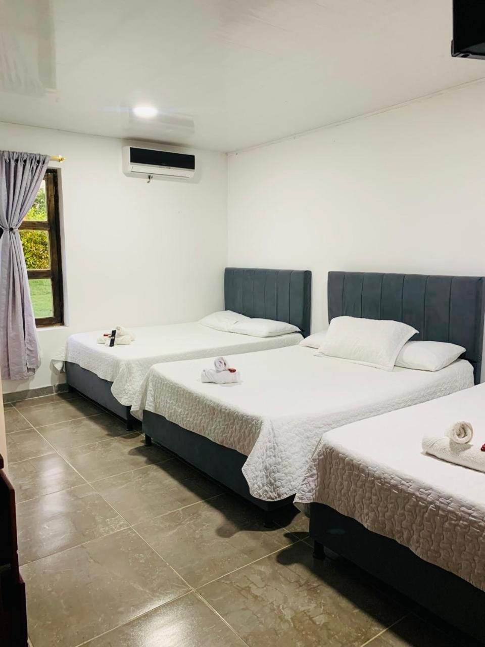 Hotel Luna Azul Tatacoa Вильявьеха Экстерьер фото