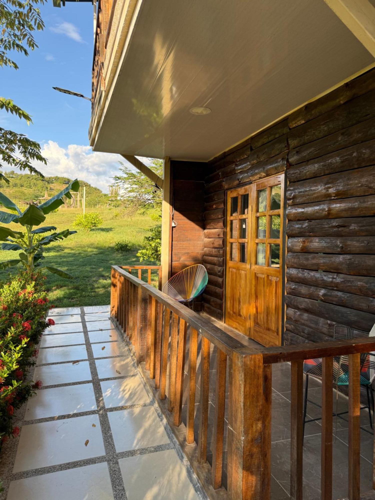Hotel Luna Azul Tatacoa Вильявьеха Экстерьер фото